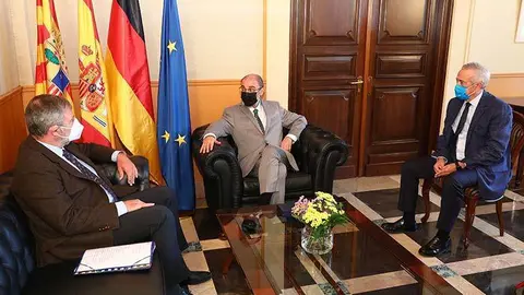El embajador de Alemania, Wolfgang Dold, y el presidente de Arag&oacute;n, Javier Lamb&aacute;n, han mantenido este martes un encuentro institucional