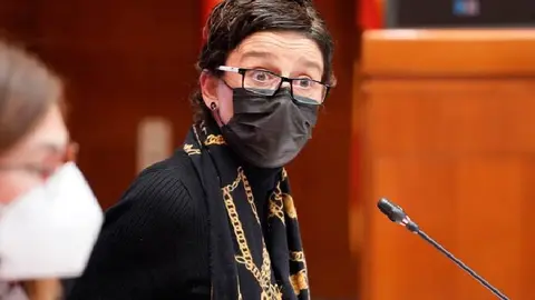 &ldquo;Una ambulancia es servicio, rapidez y cercan&iacute;a; nos puede salvar la vida&rdquo;, ha destacado la portavoz en Sanidad del PP, Ana Mar&iacute;n.