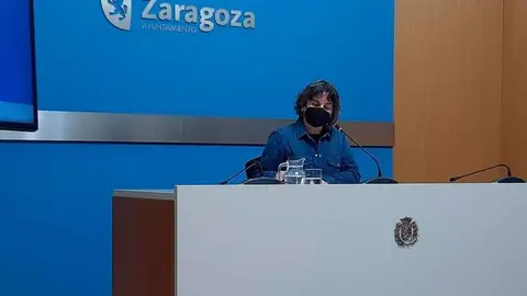 La concejala de ZeC Luisa Broto ha instado a la vicealcaldesa Sara Fern&aacute;ndez a que escuche las reclamaciones de los diferentes sindicatos