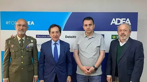 La Delegaci&oacute;n de Defensa en Arag&oacute;n, a trav&eacute;s de su delegado, el coronel Conrado Cebollero Mart&iacute;nez, ha propiciado el encuentro entre el presidente de la Asociaci&oacute;n de Afganos de Arag&oacute;n, Abdul Naser, y el presidente de ADEA, Salvador Arenere