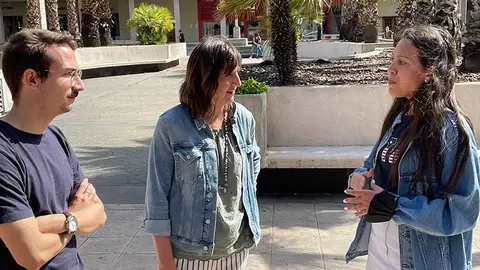 La moci&oacute;n exige la mejora de los centros de estudio de la ciudad.