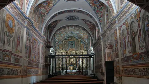 La ermita de la Virgen de Casbas est&aacute; considerada la "Capilla Sixtina" del Pirineo. 