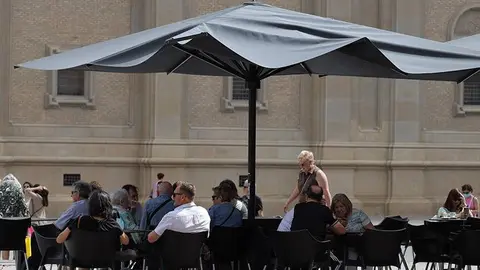 Las sombras han sido lugares muy codiciados durante junio 