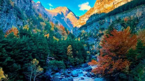 Se plantea realizar actividades formativas sobre la red de senderos y la pr&aacute;ctica deportiva a trav&eacute;s de los clubes de monta&ntilde;a.