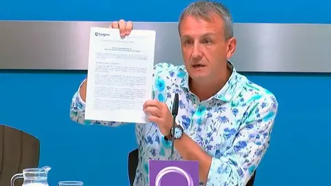 El portavoz de Podemos, Fernando Rivar&eacute;s, ha se&ntilde;alado que Azc&oacute;n ignor&oacute; los informes de los t&eacute;cnicos que advert&iacute;an de la situaci&oacute;n