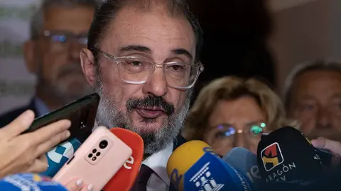Lamb&aacute;n atiende a los medios antes de participar en el 60&ordm; aniversario de Atades
