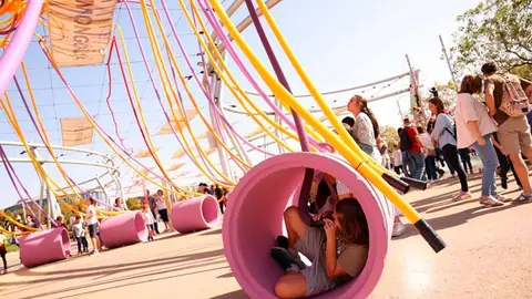 Ni&ntilde;os jugando en Expo R&iacute;o y Juego