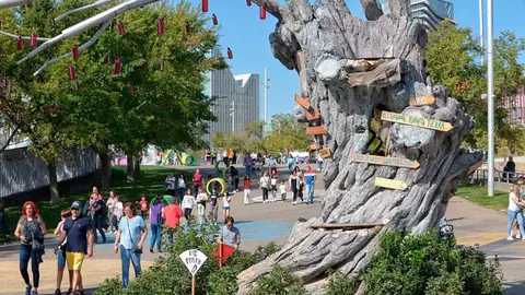 Ni&ntilde;os jugando en Expo R&iacute;o y Juego