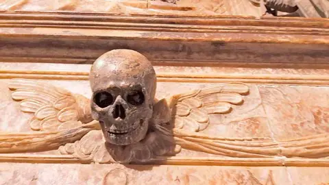 Imagen de una calavera en San Pablo