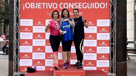 Las trabajadoras de MAZ en el podio
