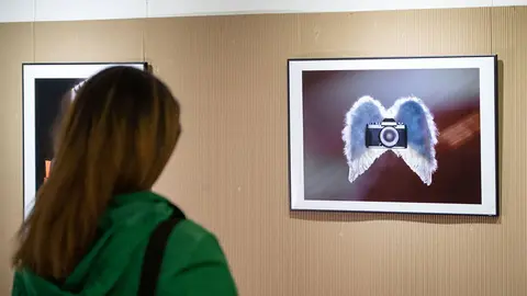 La exposici&oacute;n &ldquo;Fot&oacute;grafas&rdquo; es una muestra de doce mujeres del grupo de fotograf&iacute;a Ojos de Mujer que forma parte del programa del Centenario de la Real Sociedad Fotogr&aacute;fica de Zaragoza 