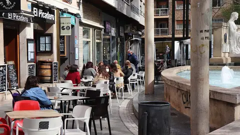 Terraza en la plaza de San Pedro Nolasco