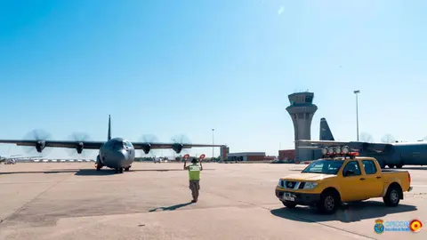 Imagen de un avi&oacute;n en la base de Torrrej&oacute;n, en Madrid