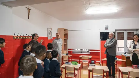 Jorge Azc&oacute;n visita el colegio de los Infanticos del Pilar