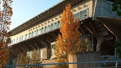 fachada palacio de deportes de Huesca