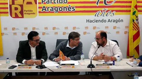 Desde el entorno de Aliaga se asegura que esta reuni&oacute;n no supone ning&uacute;n &oacute;rgano colegiado para presentar un recurso a la decisi&oacute;n del juez