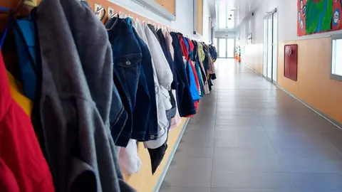 El porcentaje de estudiantes que reciben clases particulares es muy considerable en todos los hogares con hijos en edad escolar