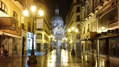 La calle Alfonso de noche