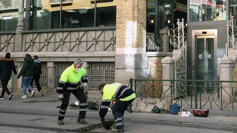 El paro ha ca&iacute;do en las tres provincias y en todos los sectores, salvo la construcci&oacute;n y en el colectivo sin empleo anterior