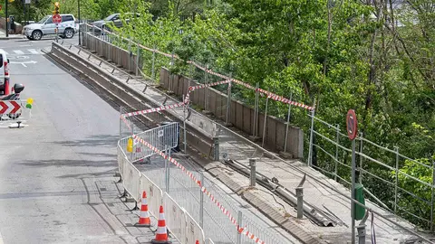 Se trata de un tramo de voladizo sobre el r&iacute;o de m&aacute;s de 130 metros de longitud entre las calles Jorge Cocci y Aaiun