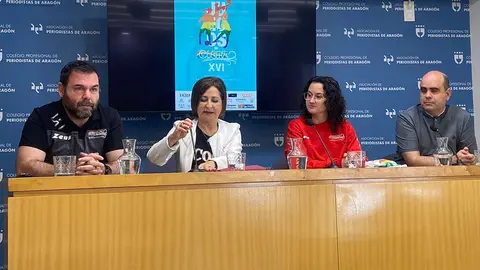 Juan Chic&oacute;n, Teresa Sevillano, Jacqueline P&aacute;ez y David Lech&oacute;n fueron los encargados de presentar el torneo
