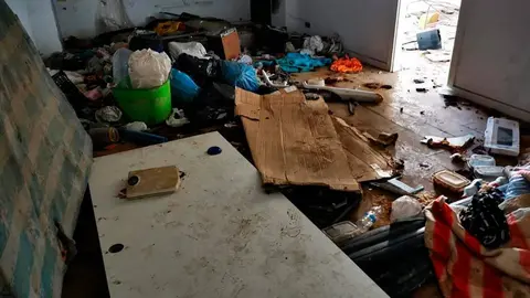 Interior del edificio okupado en Las Fuentes