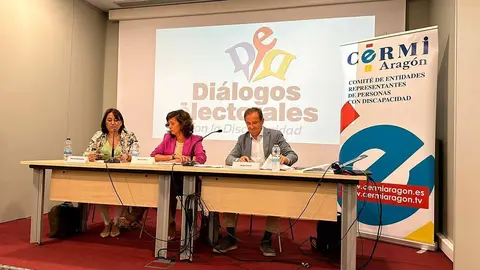 &Aacute;ngel Lor&eacute;n y Marian Or&oacute;s han participado en representaci&oacute;n del PP