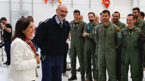 La ministra de Defensa ha visitado este viernes la Base A&eacute;rea