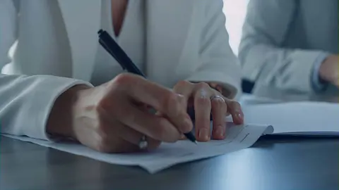 Seg&uacute;n UPTA, se trata de m&eacute;dicos, abogados, arquitectos, ingenieros, qu&iacute;micos, entre otros, que trabajan como falsos aut&oacute;nomos o como subcontratados