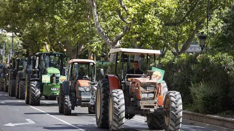 Tractorada