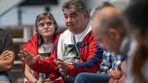 Unas 33 personas acudieron a la reuni&oacute;n que tuvo un car&aacute;cter distendido. Fotograf&iacute;a: S.D. Huesca.