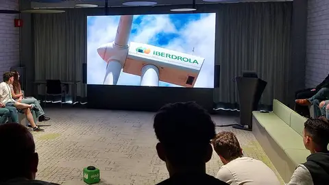 estudiantes del corona de Arag&oacute;n en el Campus Iberdrola