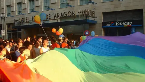 El Ayuntamiento de Zaragoza se suma a la reivindicaci&oacute;n del D&iacute;a del Orgullo que se celebra el 28 de junio y muestra su rechazo a los delitos de odio.