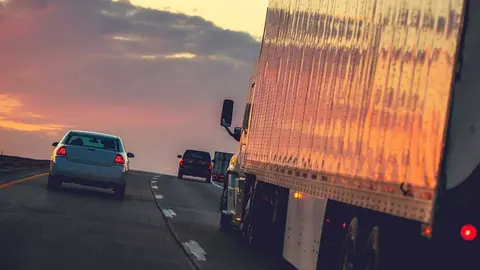 Veh&iacute;culos en carretera
