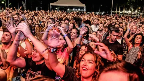 El p&uacute;blico del PolifoniK Sound disfrutando de la m&uacute;sica en Barbastro