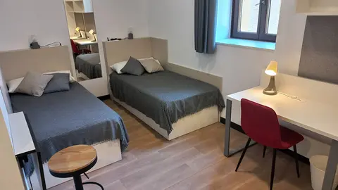 Habitaci&oacute;n residencia Pontoneros Zaragoza