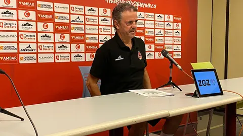 El t&eacute;cnico conf&iacute;a en que el Casademont puede remontar el vuelo ante Unicaja.
