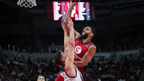 Mark Smith y Okafor fueron los mejores jugadores del Casademont sumando 22 y 14 puntos respectivamente. Fotograf&iacute;a: Casademont Zaragoza.