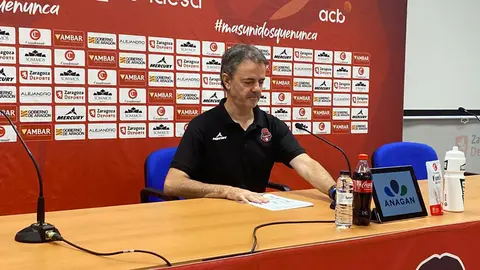 Uno de los tres p&iacute;vots que ostenta actualmente Porfirio Fisac (Kravic, Okafor y Watt) tendr&iacute;a que salir a finales de octubre del club.