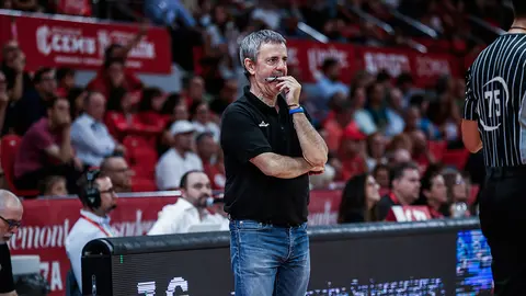 Porfirio Fisac quiere que su equipo siga creciendo. Fotograf&iacute;a: Casademont Zaragoza.