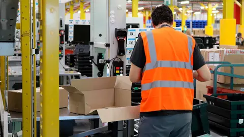 Amazon abri&oacute; el pasado 25 de abril este gran almac&eacute;n tras haber invertido 175 millones de euros y con algo m&aacute;s de 700 trabajadores