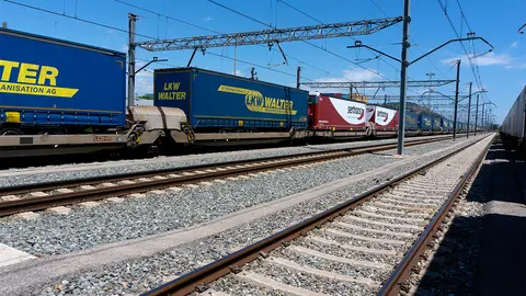 Entre los proyectos promovidos por Adif, se encuentra la autopista ferroviaria Algeciras-Zaragoza