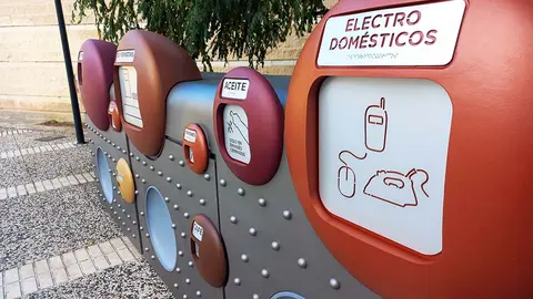 Nuevos contenedores Punto Limpio Zaragoza