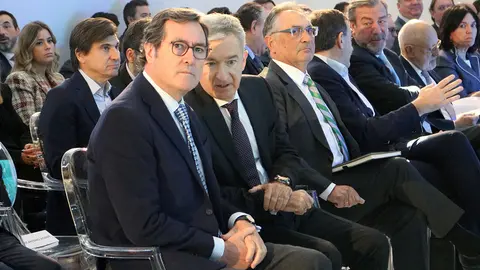 Garamendi ha visitado Zaragoza para participar en el Foro de la Movilidad Sostenible