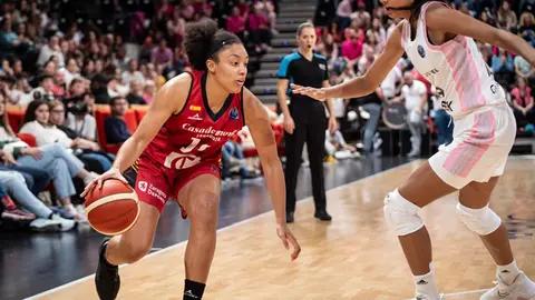 La jugadora ha sido operada con &eacute;xito este martes. Fotograf&iacute;a: FIBA.