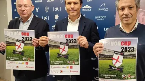 La presentaci&oacute;n ha tenido lugar este jueves en la sala de prensa de El Alcoraz. Fotograf&iacute;a: S.D. Huesca.