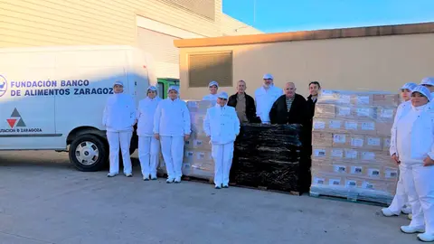 La Fundaci&oacute;n Banco de Alimentos de Zaragoza ha recibido de Atades una donaci&oacute;n solidaria de m&aacute;s de 2.500 unidades de conservas ecol&oacute;gicas. 