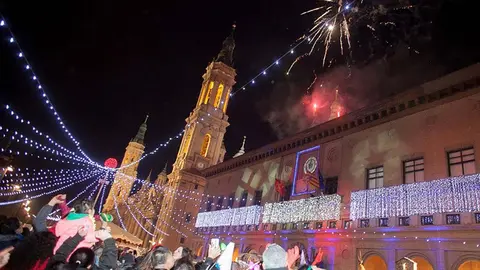Nochevieja cotill&oacute;n plaza del Pilar Ayuntamiento de Zaragoza