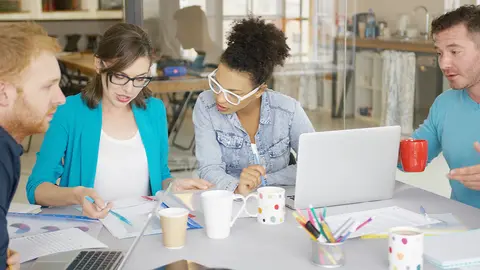 Imagen de archivo. Trabajadoras en una empresa