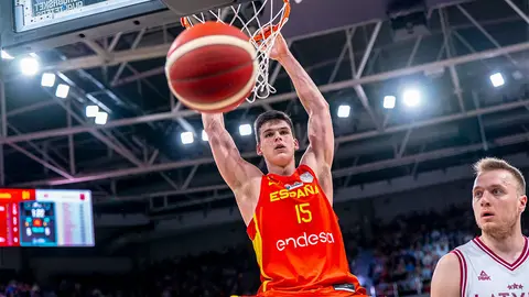 A pesar de la derrota, el Pr&iacute;ncipe Felipe pudo disfrutar de varios jugadores aragoneses. Foto: Selecci&oacute;n Espa&ntilde;ola de baloncesto